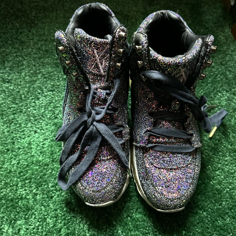 YRU Light Up Purple Glitter Sneakers